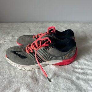 Brooks Women's Pure Cadence Athletic Shoes Gray Pink 8.5
